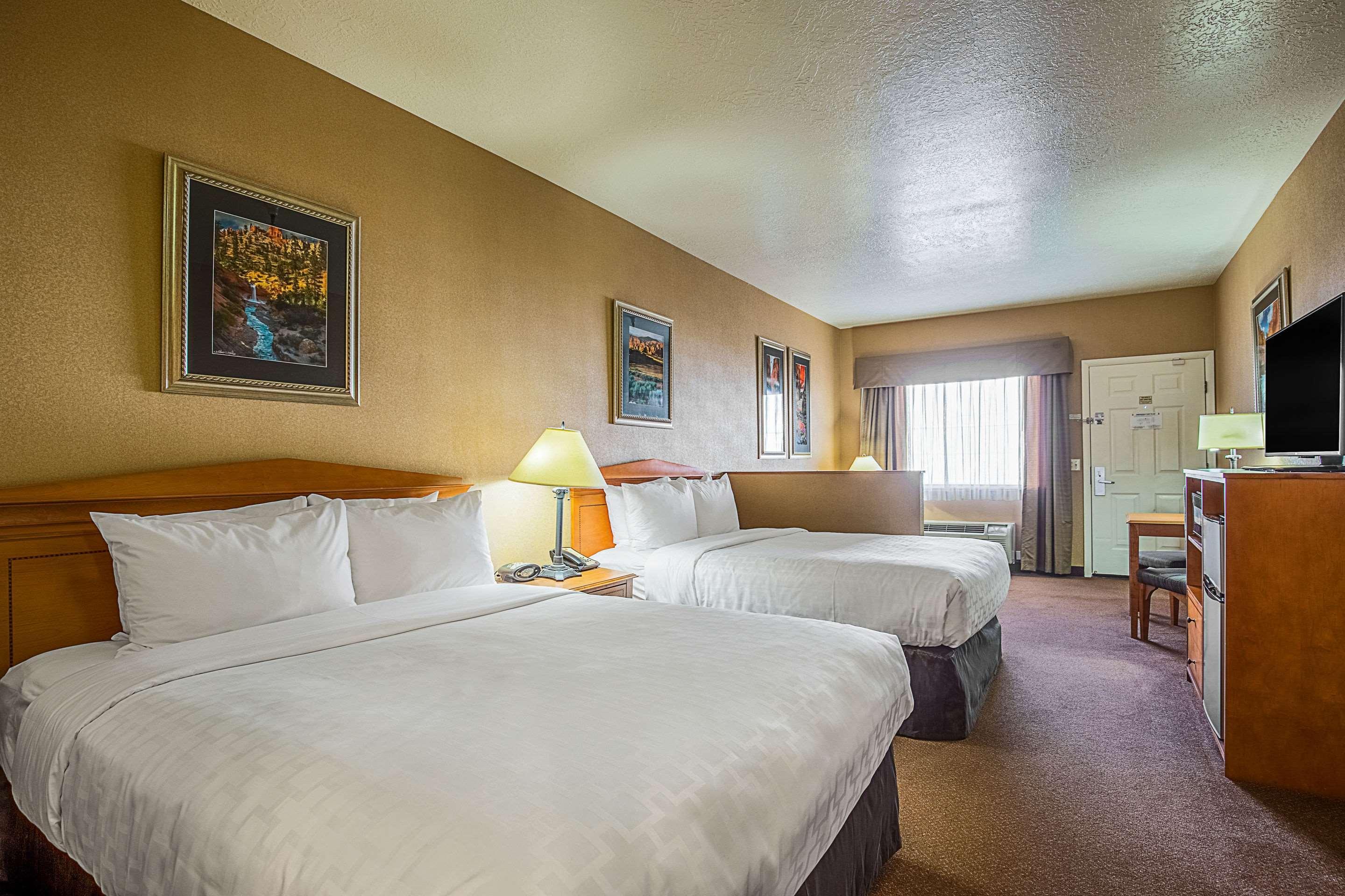 Clarion Suites St George - Convention Center Area Сейнт Джордж Екстериор снимка