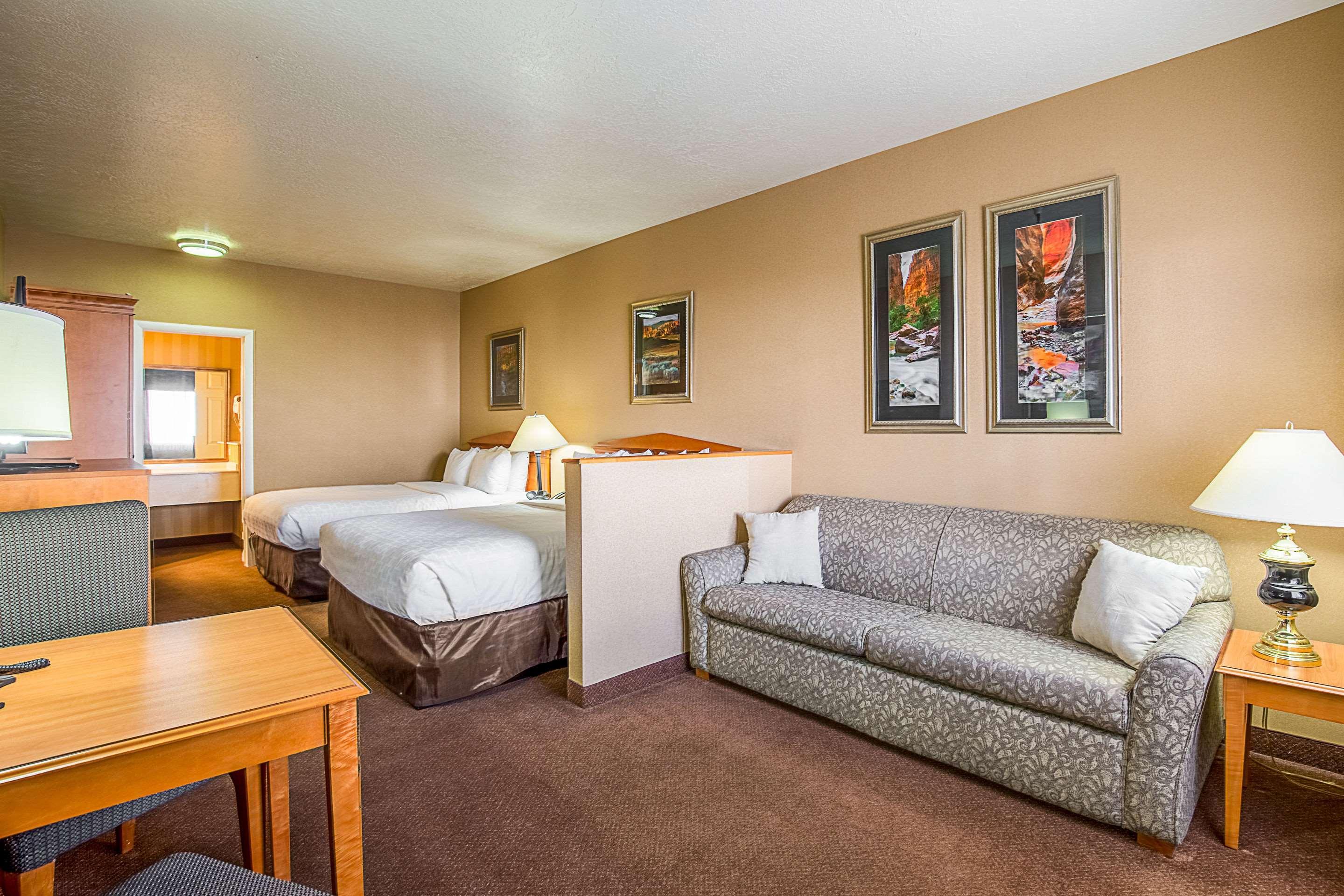 Clarion Suites St George - Convention Center Area Сейнт Джордж Екстериор снимка