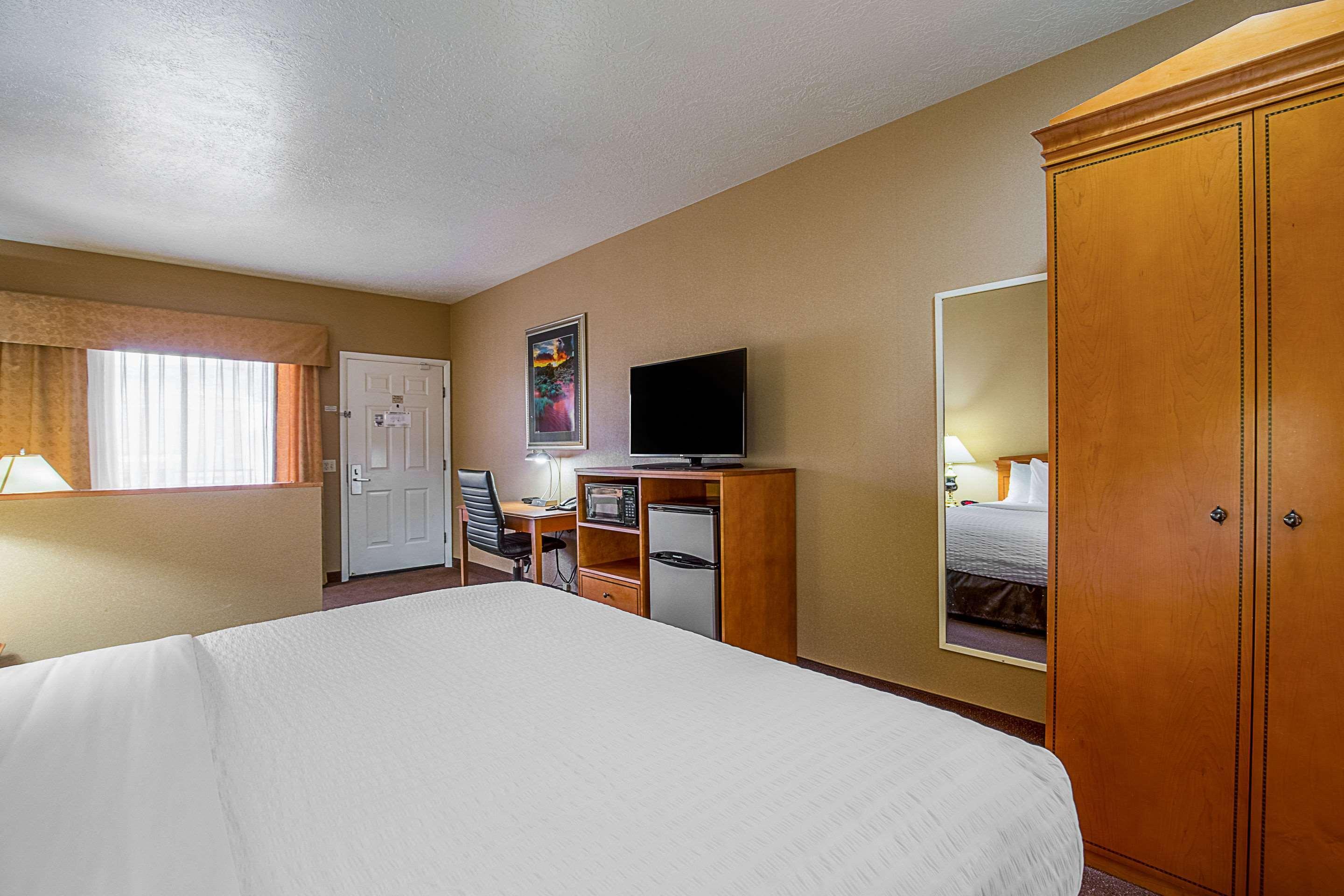 Clarion Suites St George - Convention Center Area Сейнт Джордж Екстериор снимка