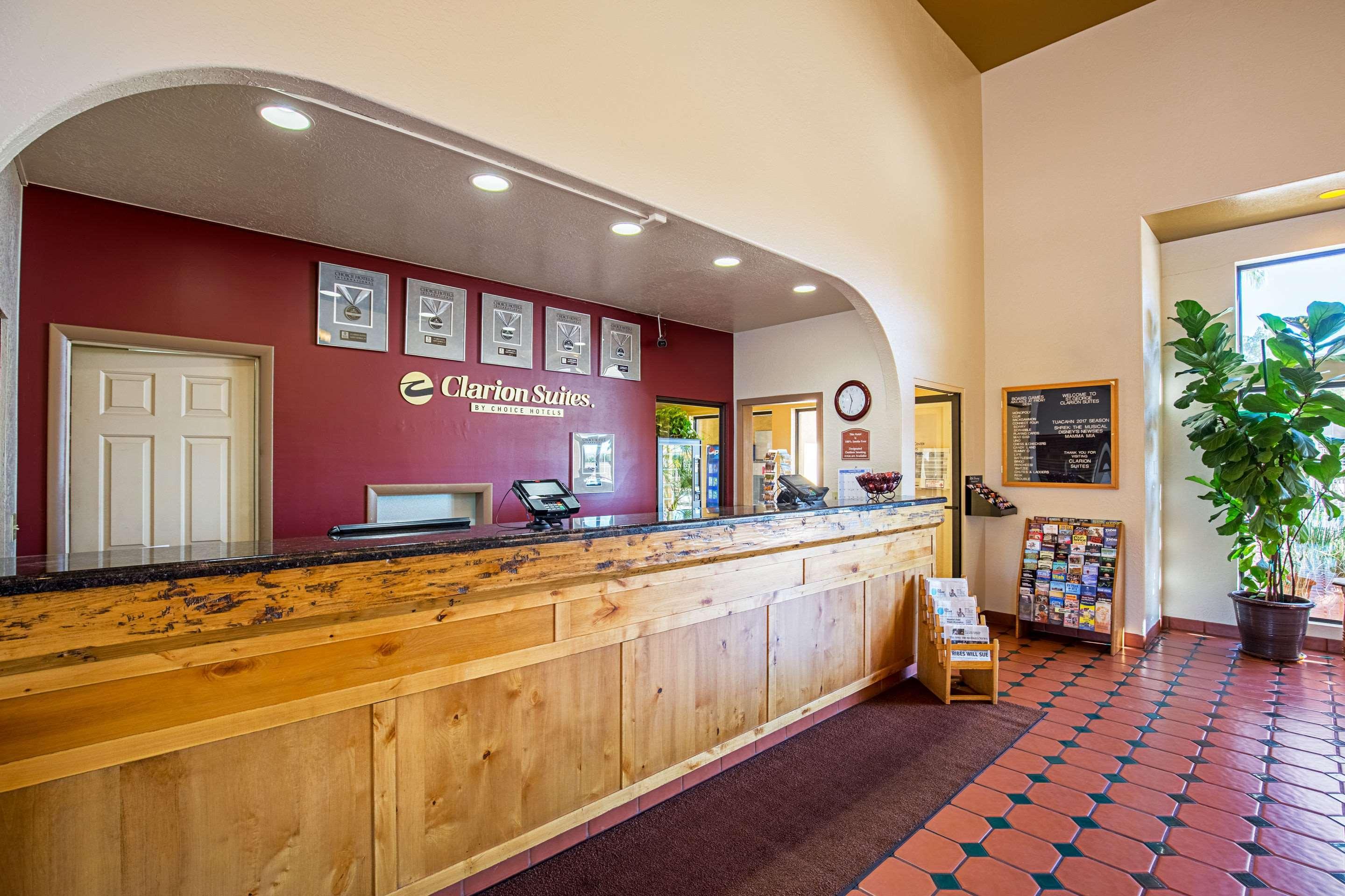 Clarion Suites St George - Convention Center Area Сейнт Джордж Екстериор снимка