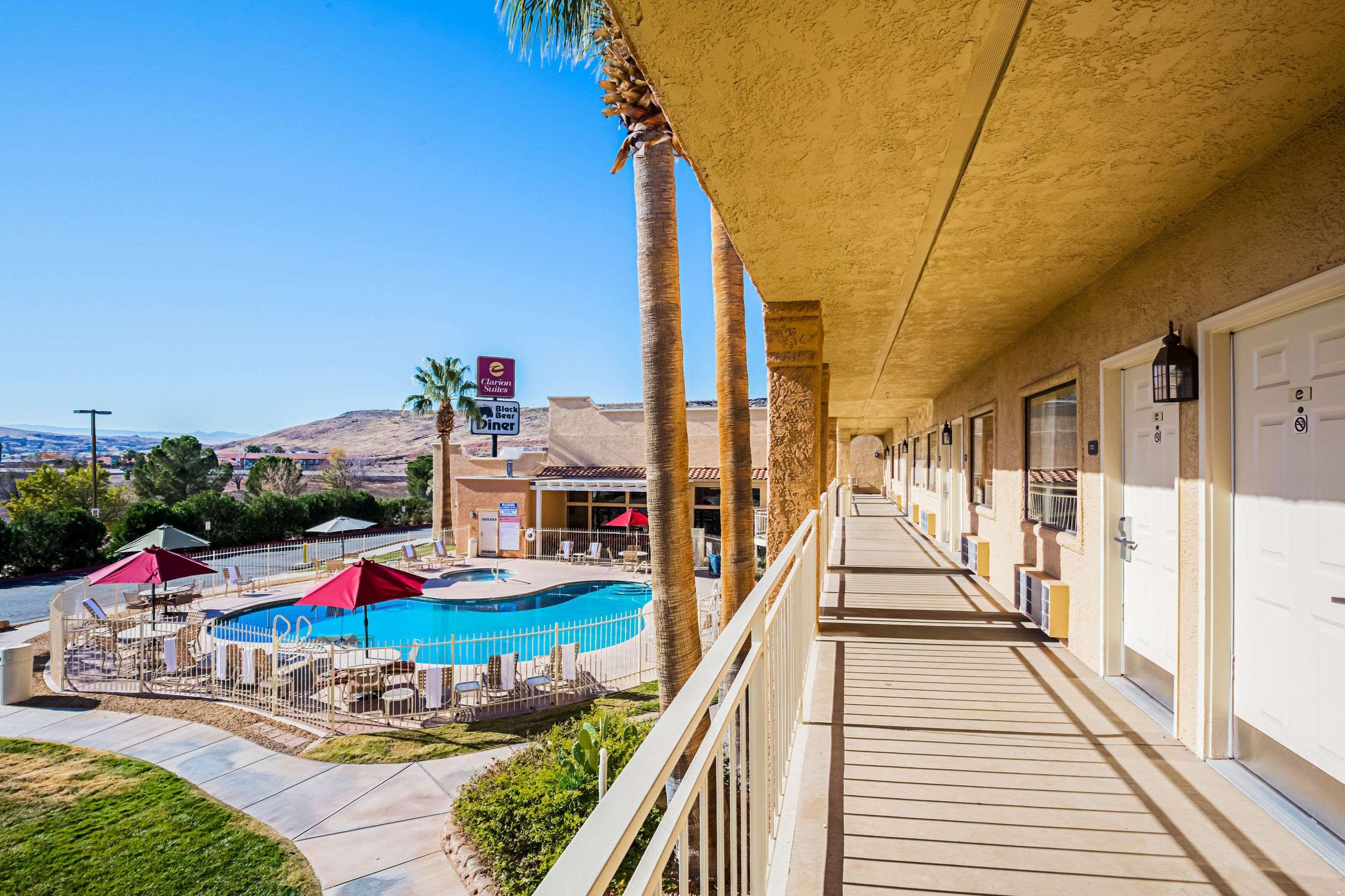 Clarion Suites St George - Convention Center Area Сейнт Джордж Екстериор снимка