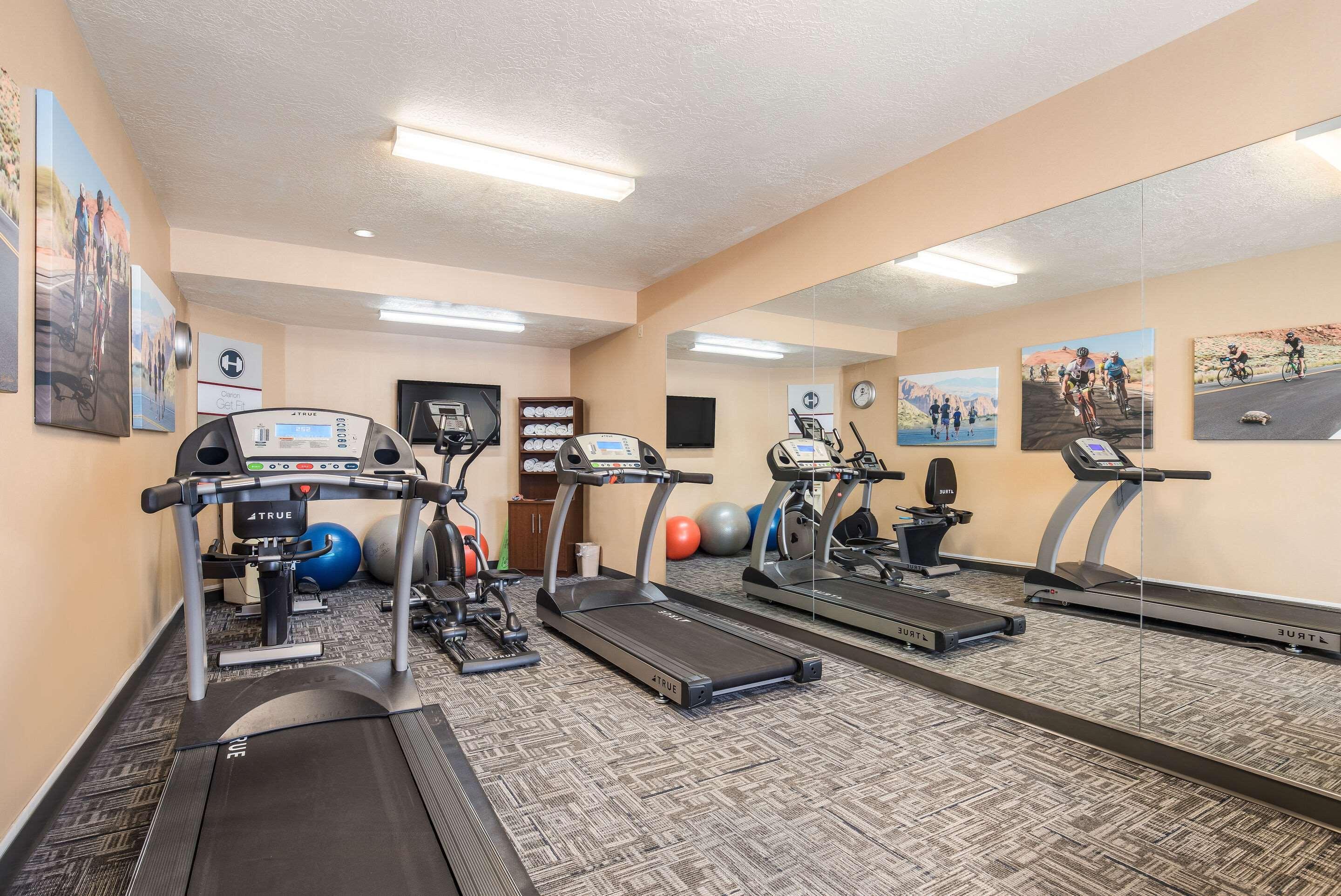 Clarion Suites St George - Convention Center Area Сейнт Джордж Екстериор снимка